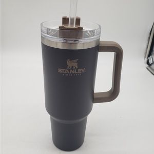 Stanley 40 oz tumbler in Coal